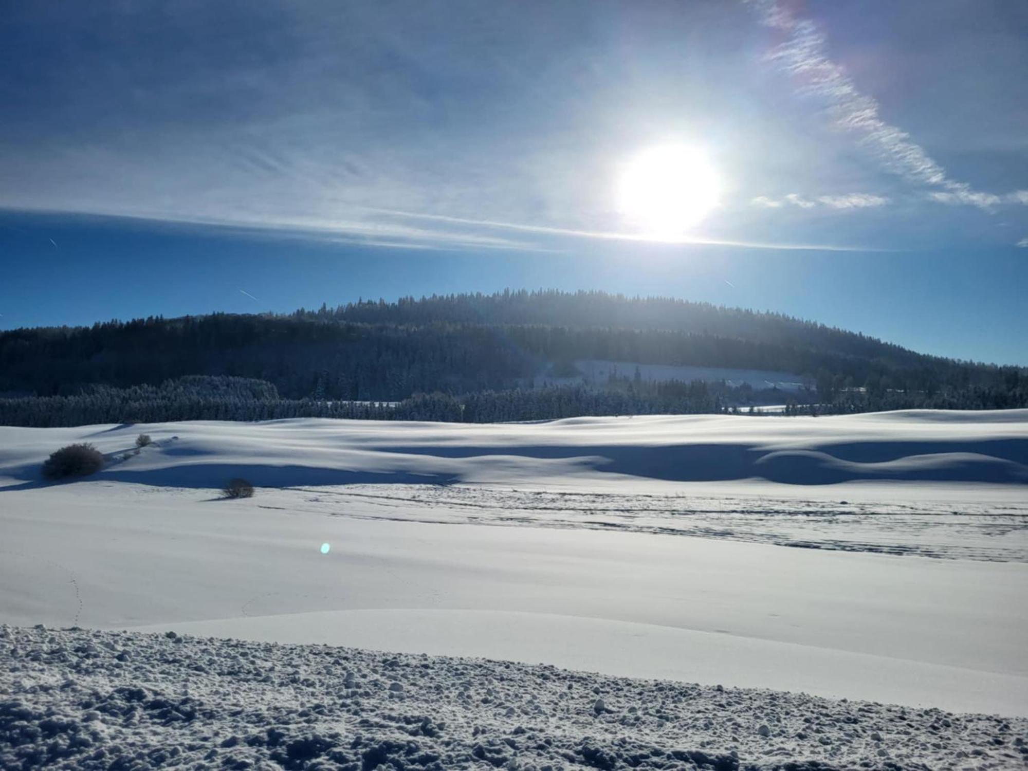 Hotel Auberge Du Grand Git La Chaux Neuve Bagian luar foto