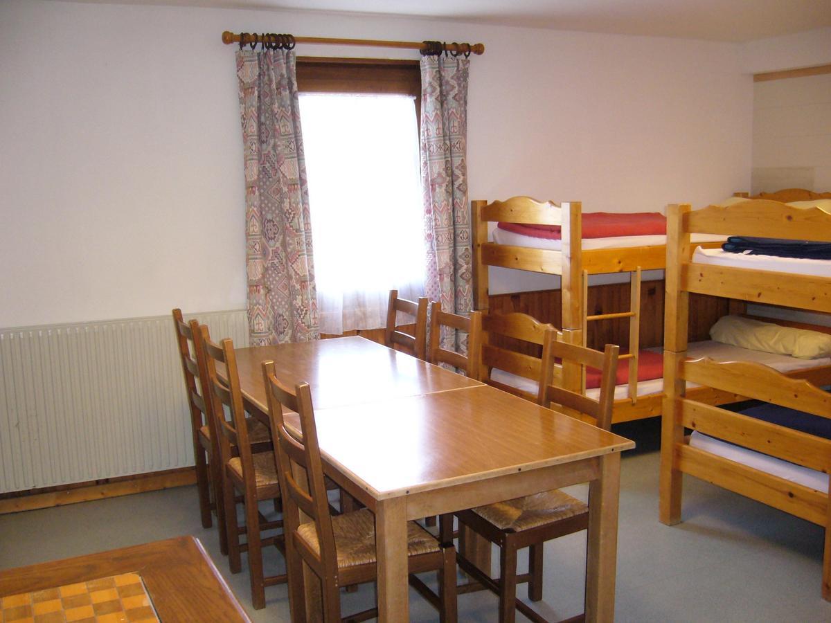 Hotel Auberge Du Grand Git La Chaux Neuve Bagian luar foto