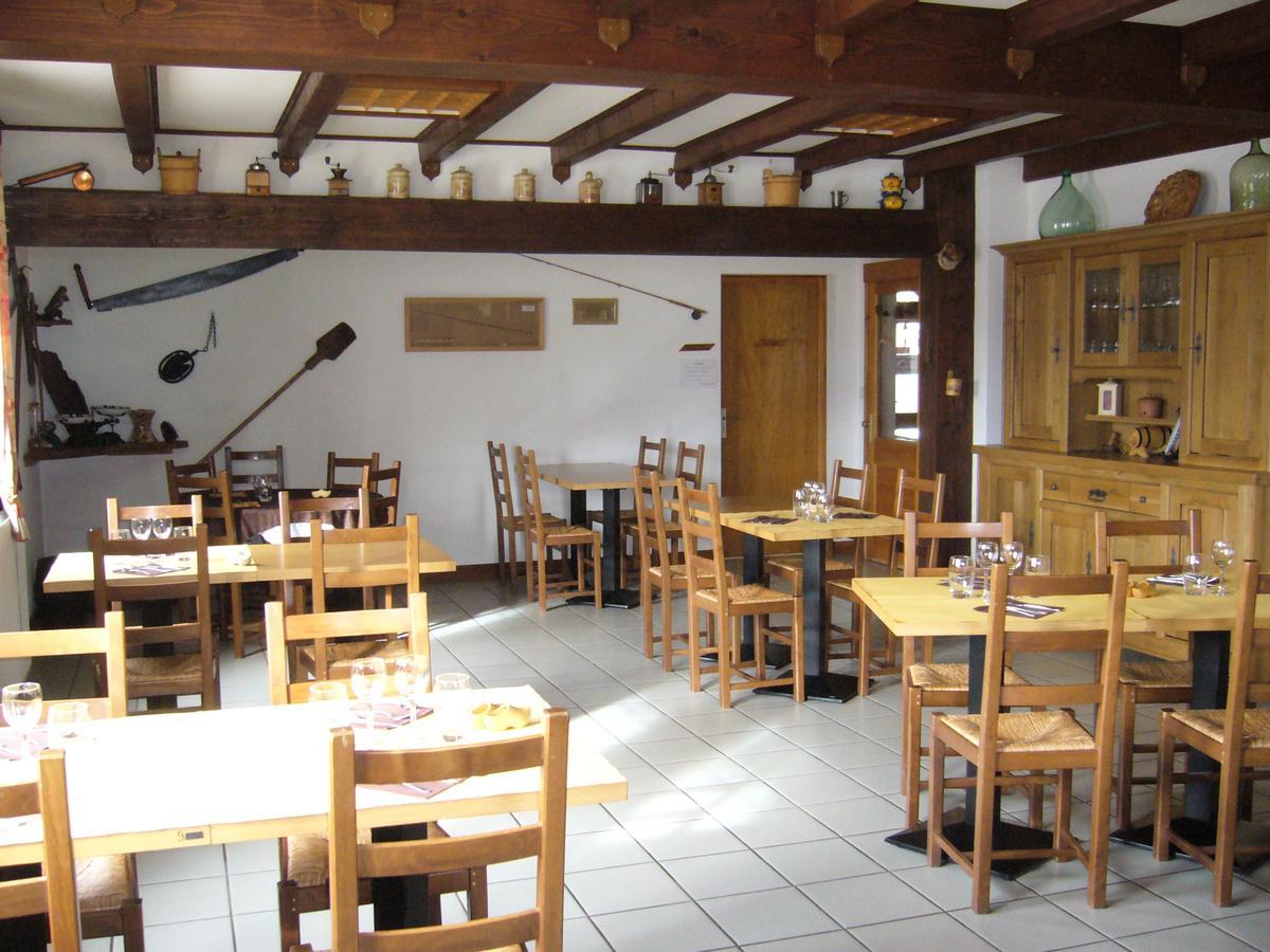 Hotel Auberge Du Grand Git La Chaux Neuve Bagian luar foto