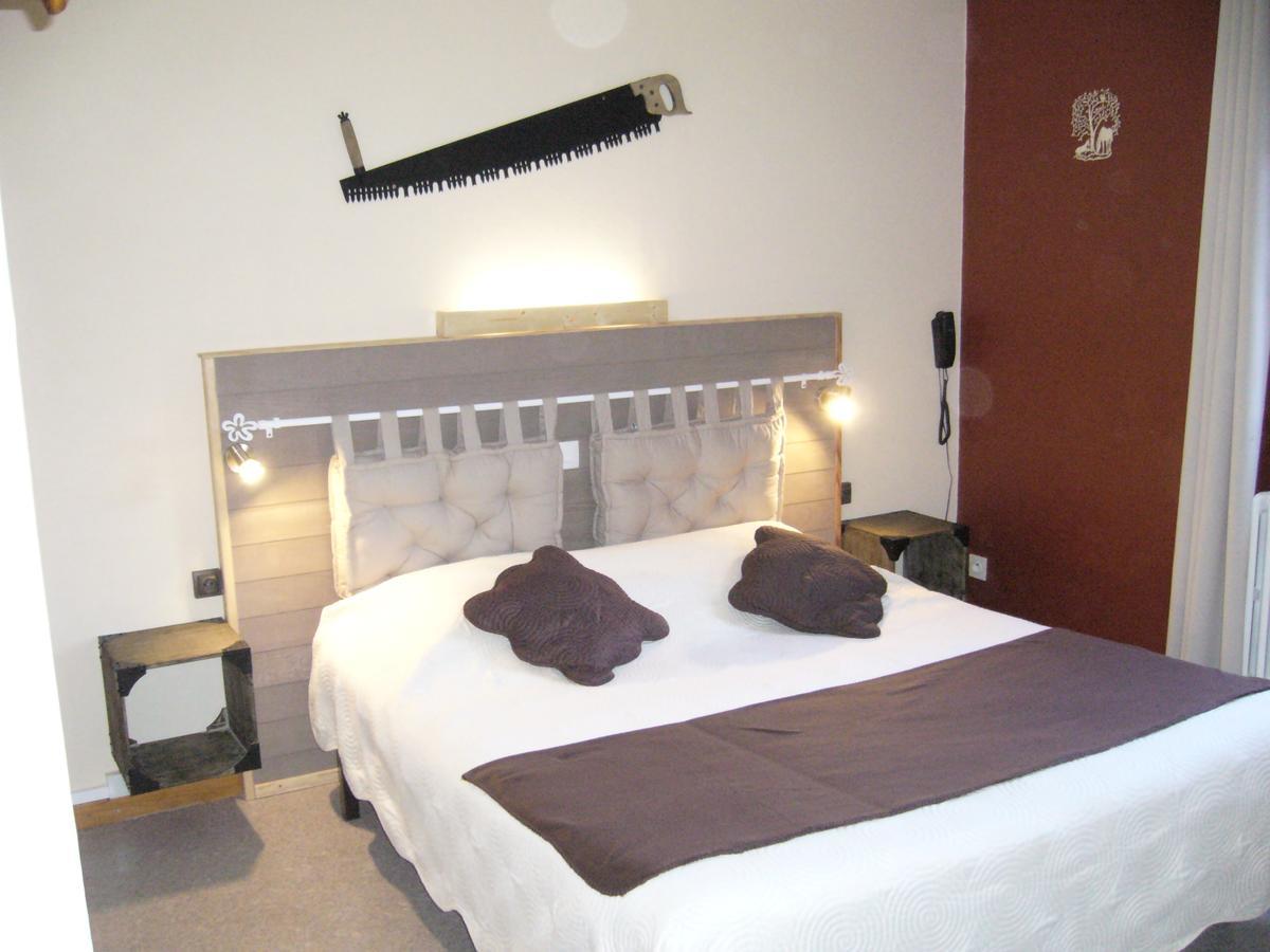 Hotel Auberge Du Grand Git La Chaux Neuve Bagian luar foto
