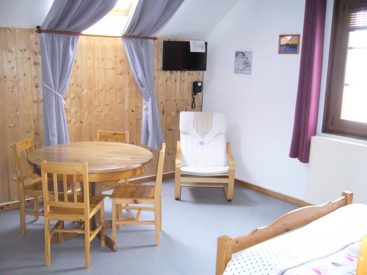 Hotel Auberge Du Grand Git La Chaux Neuve Bagian luar foto