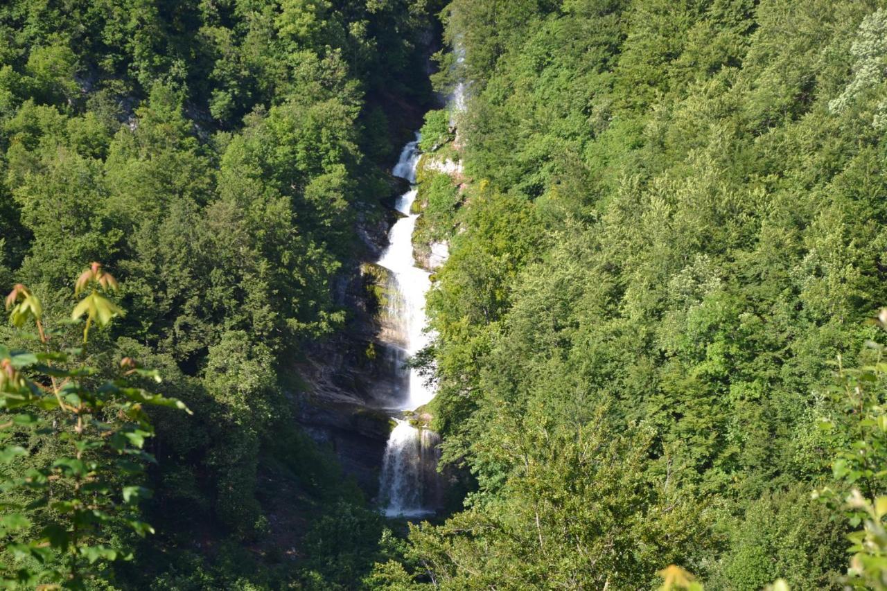 Hotel Auberge Du Grand Git La Chaux Neuve Bagian luar foto